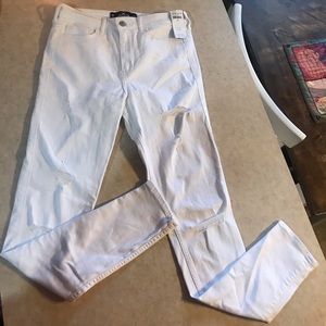 Brand new white size 5R Hollister Skinny Jeans